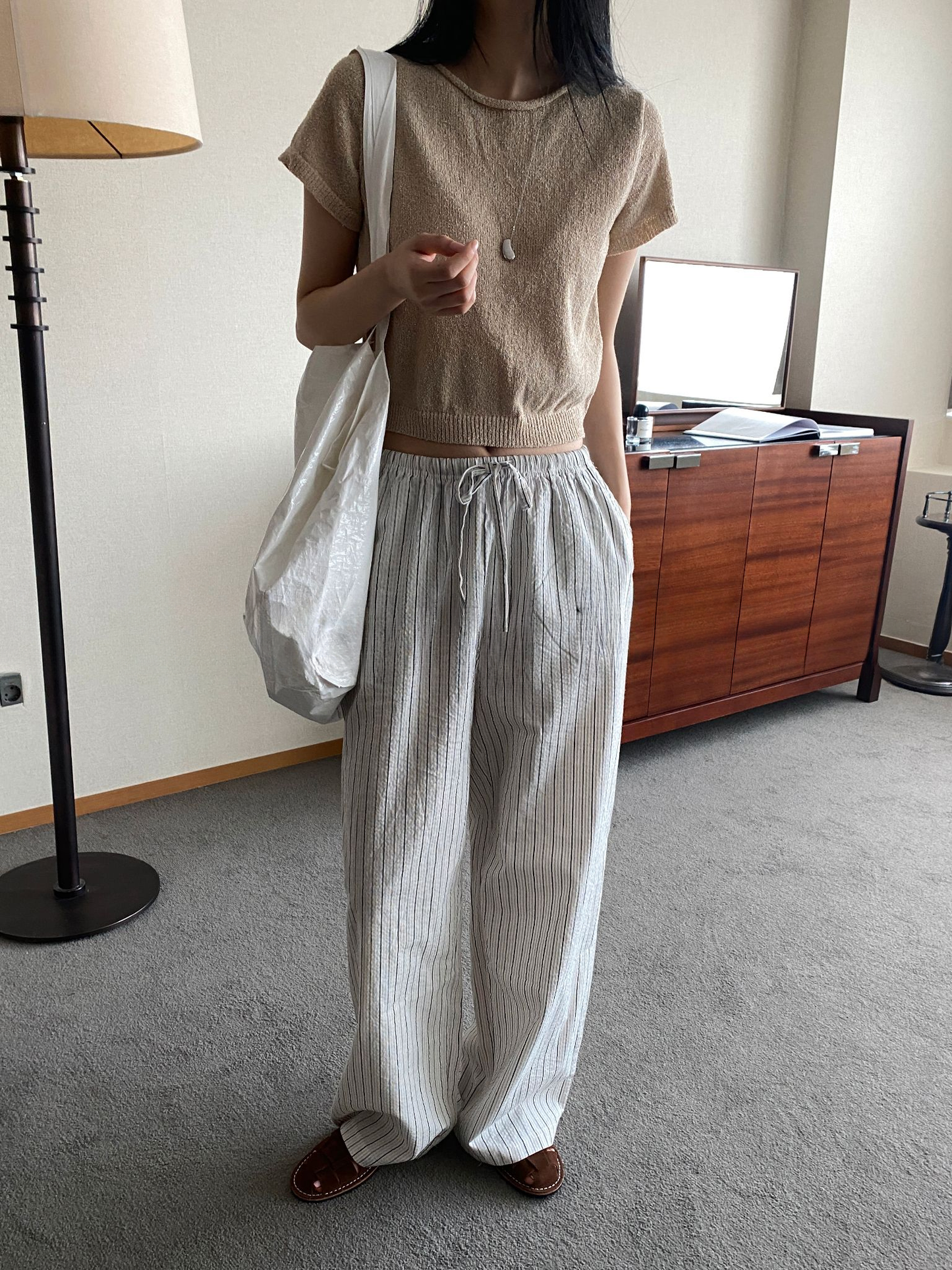 여름신상)) 부클 라운드 크롭 반팔니트 [mtzkz]