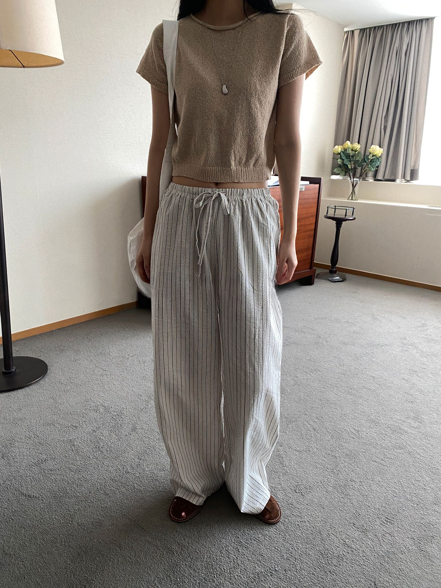 여름신상)) 부클 라운드 크롭 반팔니트 [mtzkz]