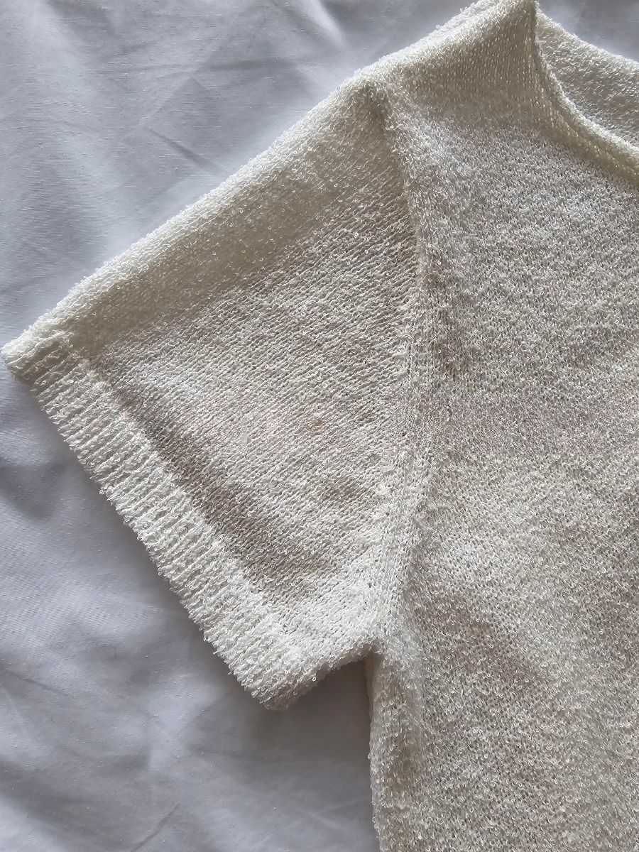 여름신상)) 부클 라운드 크롭 반팔니트 [mtzkz]