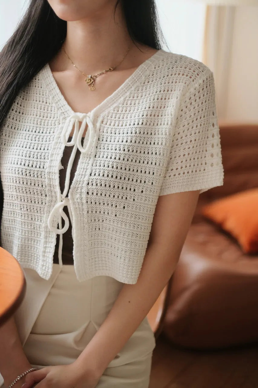 鏤空綁帶針織上衣