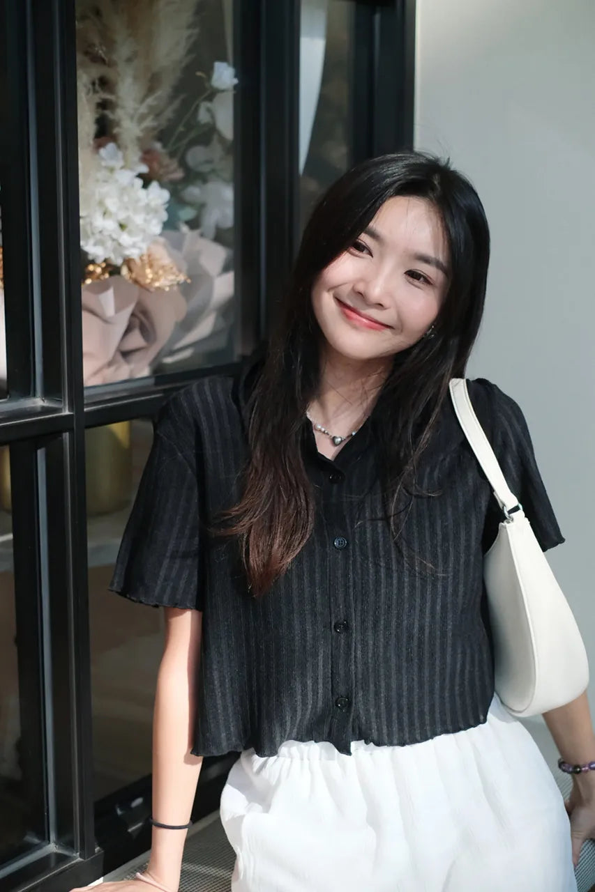 暗坑紋POLO領短上衣